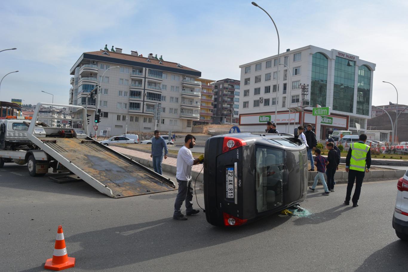 Otomobil takla attı: 1 yaralı Otomobil takla attı: 1 yaralı